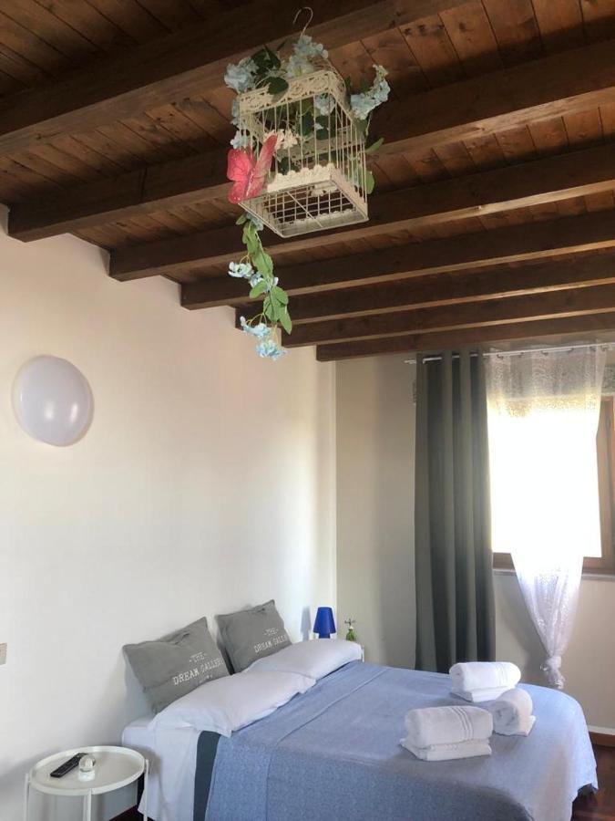 Besozzo Attico By Marconi 11 Bed & Breakfast エクステリア 写真